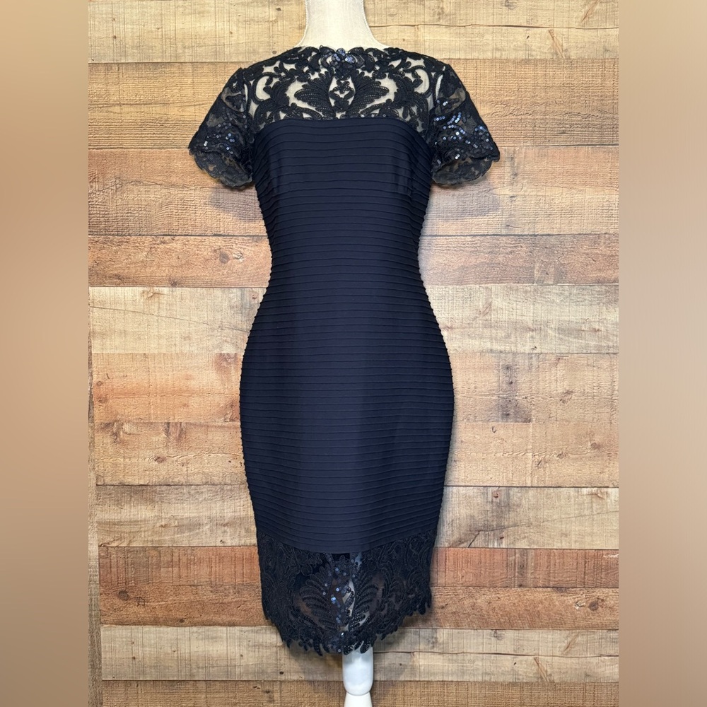 Tadashi Shoji Ivana Dress Navy Lace Sequins Women’s size Large Cocktail Wedding